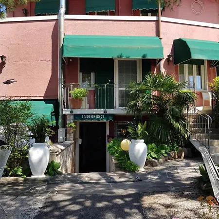 Pagoda Sirmione